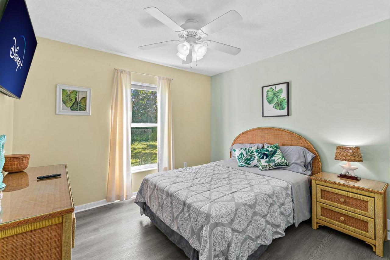 Surfside Paradise Retreat - 3Br And 2Ba Duplex, Grill, Dog Friendly - Close To The Beach! Melbourne Exterior photo
