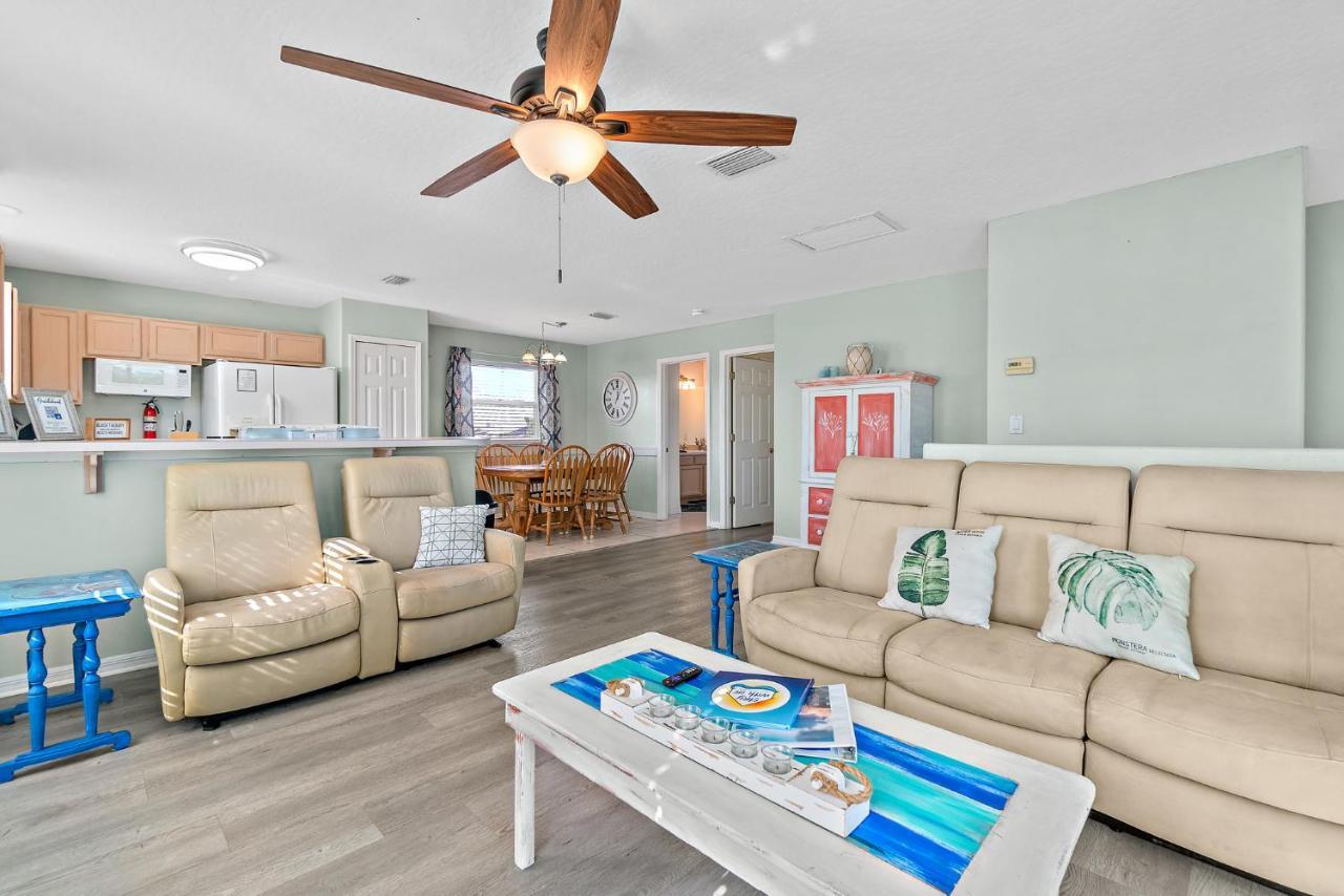 Surfside Paradise Retreat - 3Br And 2Ba Duplex, Grill, Dog Friendly - Close To The Beach! Melbourne Exterior photo